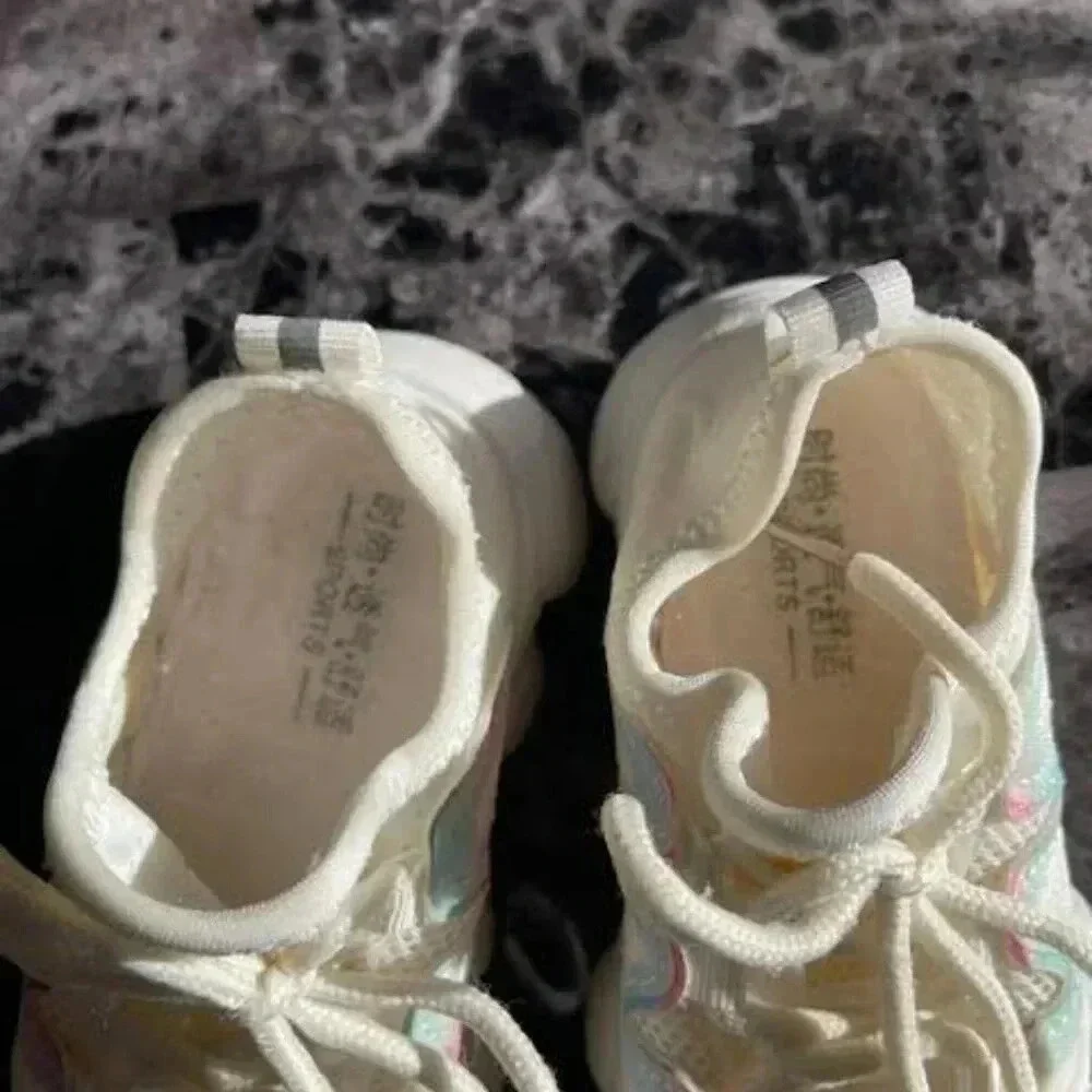 Toddler girls 2.5 to 3 years old Shoes Lace-Up Look Invisible Elastic Band White